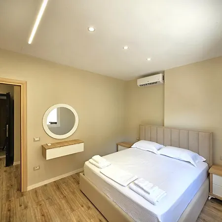 Ionian Escape 038 * Vlorë