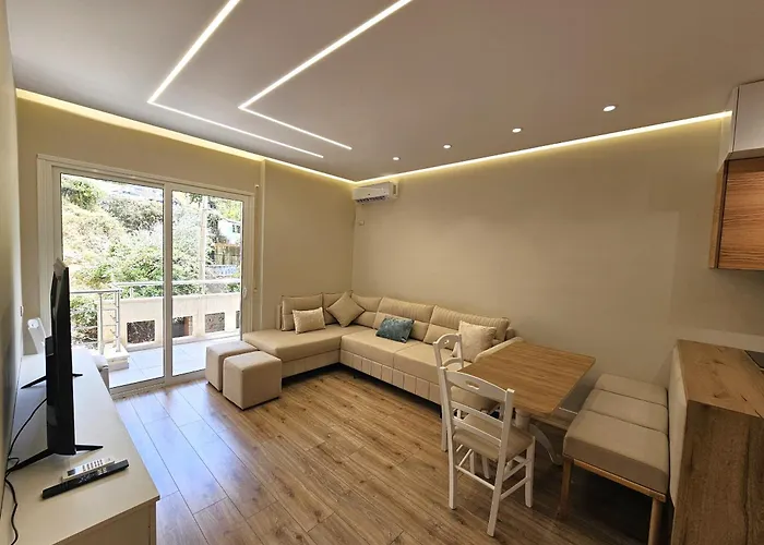 Ionian Escape 038 * Vlorë